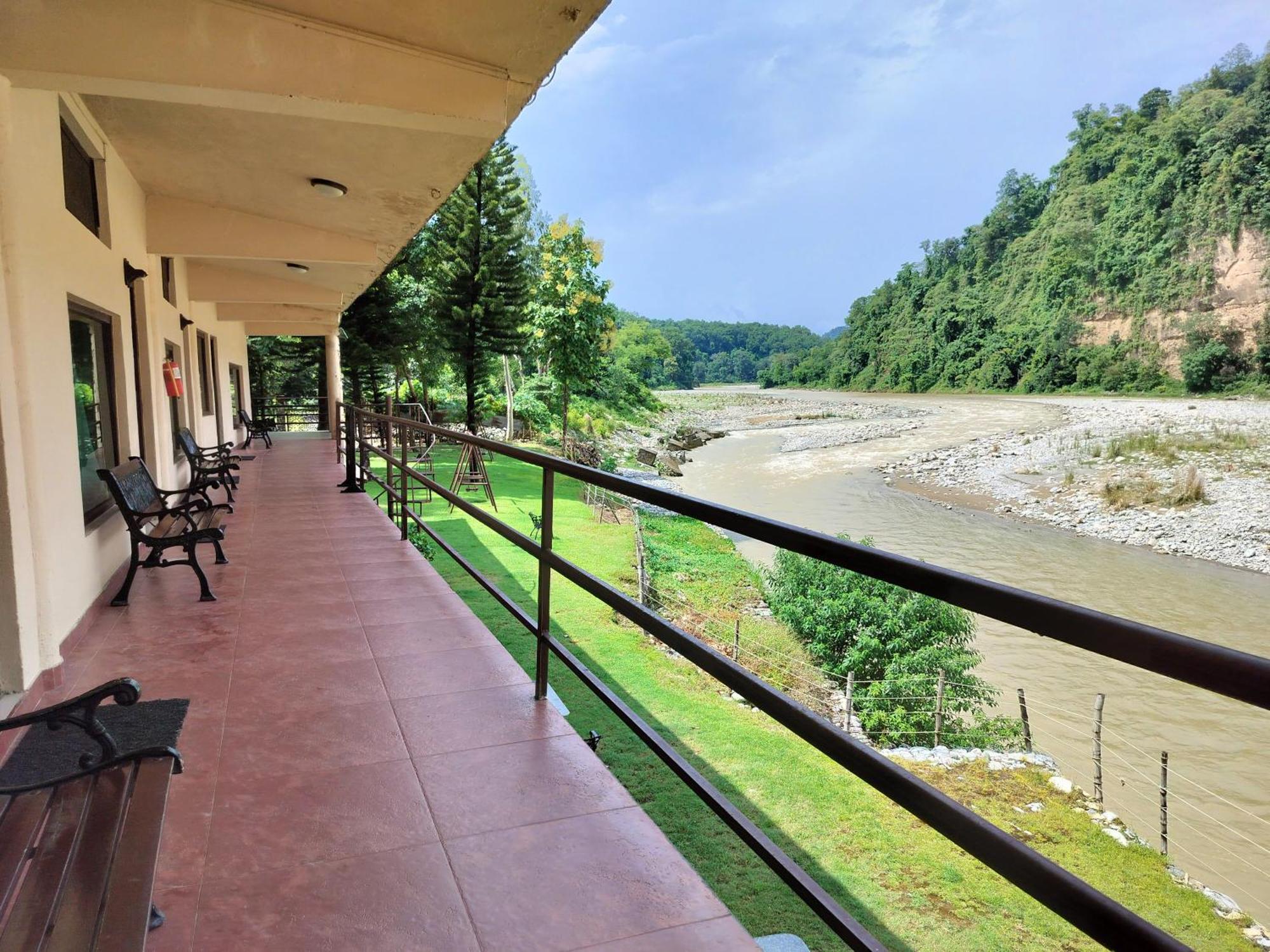 Bel-La Monde Hotel "Riverside" - Jim Corbett Garjia Exterior foto