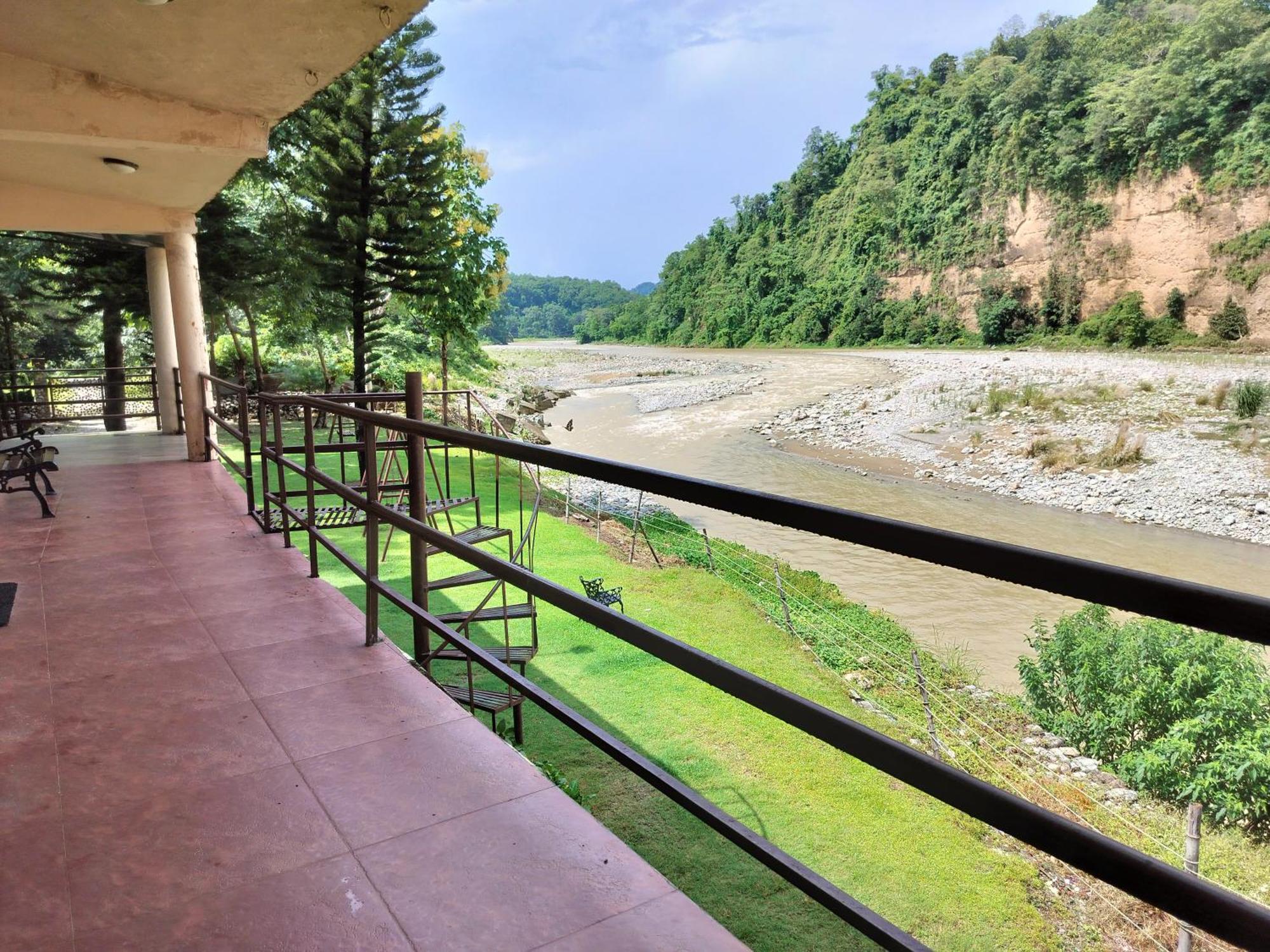 Bel-La Monde Hotel "Riverside" - Jim Corbett Garjia Exterior foto
