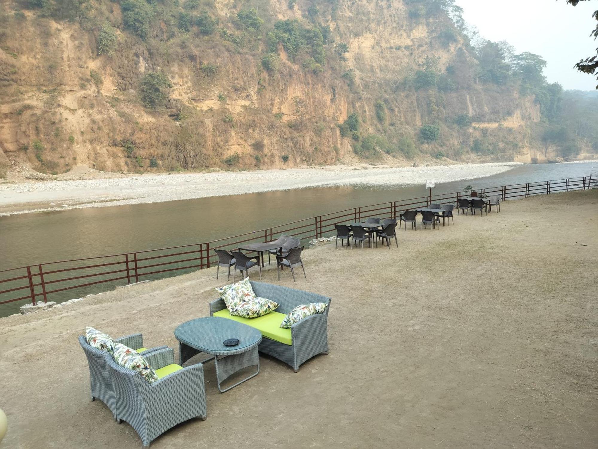 Bel-La Monde Hotel "Riverside" - Jim Corbett Garjia Exterior foto